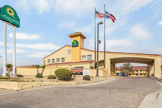 Photo 1 - La Quinta Inn by Wyndham El Paso Cielo Vista