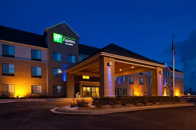 Photo 1 - Holiday Inn Express Hotel & Suites Pleasant Prairie-Kenosha by IHG