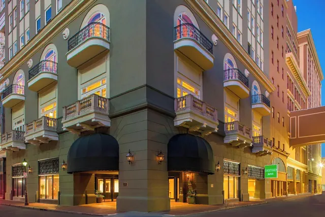 Photo 1 - Courtyard by Marriott New Orleans French Quarter/Iberville