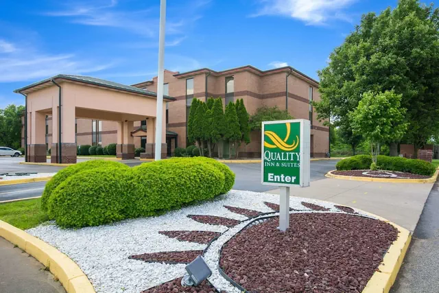 Photo 1 - Quality Inn & Suites Sellersburg - Louisville Area