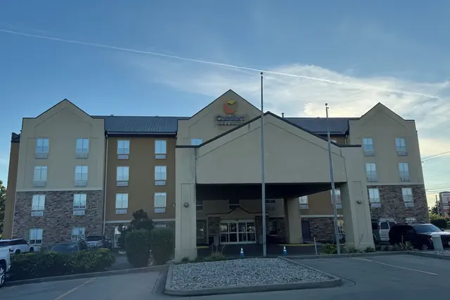 Photo 1 - Comfort Suites Richmond