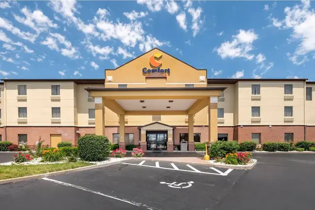 Photo 1 - Comfort Suites Miamisburg - Dayton South