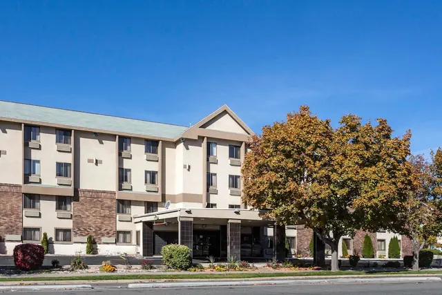 Photo 1 - Quality Inn Salt Lake City Downtown