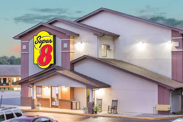 Photo 1 - Super 8 by Wyndham Roanoke VA