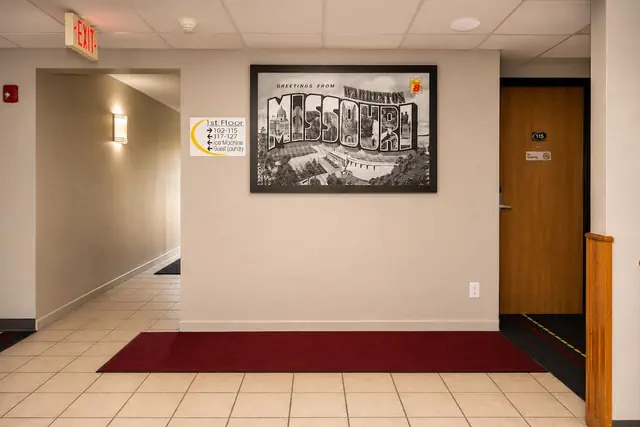 Photo 1 - Super 8 by Wyndham Warrenton