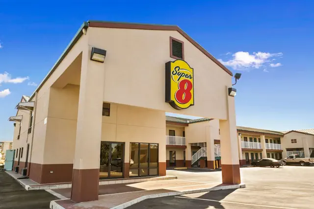 Photo 1 - Super 8 by Wyndham Hattiesburg North/University Area