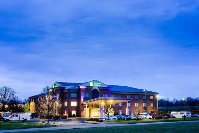 Photo 1 - Holiday Inn Express & Suites Shelbyville by IHG