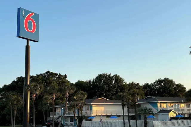 Photo 1 - Motel 6 Pensacola, FL - Airport West