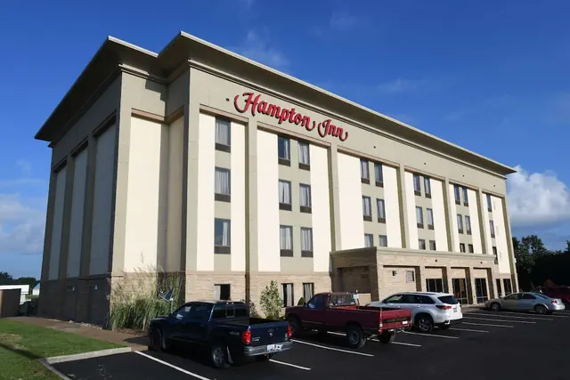 Photo 1 - Hampton Inn Dry Ridge