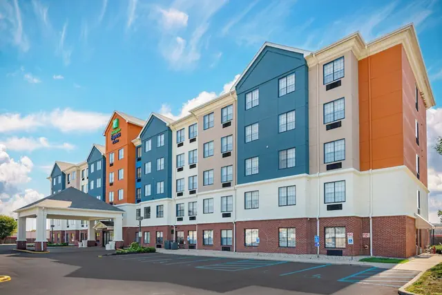 Photo 1 - HOLIDAY INN EXPRESS & SUITES INDIANAPOLIS - EAST by IHG