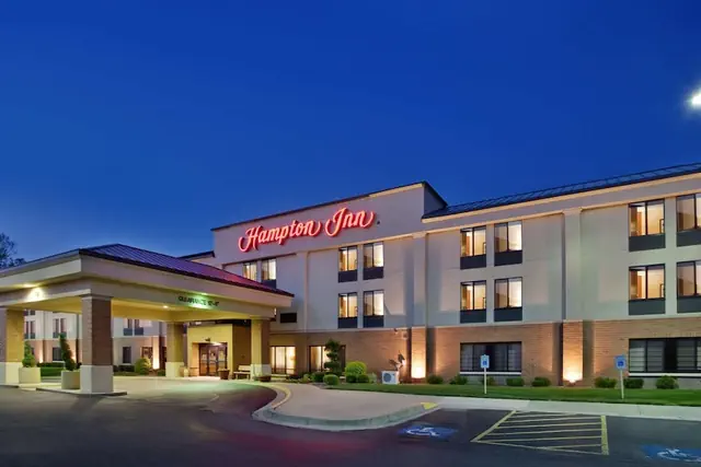 Photo 1 - Hampton Inn Kansas City-Lee's Summit