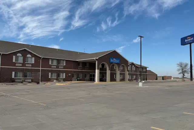 Photo 1 - Baymont by Wyndham Omaha SW