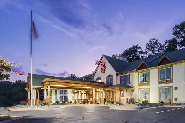 Photo 1 - Red Roof Inn & Suites Stafford, VA - Quantico