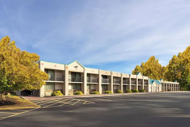 Photo 1 - Ramada by Wyndham Parsippany