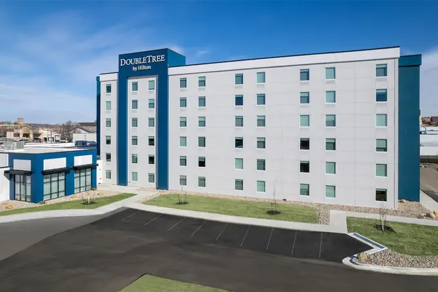 Photo 1 - DoubleTree by Hilton Sioux City
