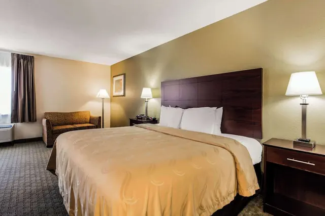Photo 1 - Quality Inn Batesville