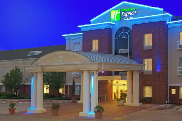 Photo 1 - Holiday Inn Express Hotel & Suites Livingston by IHG