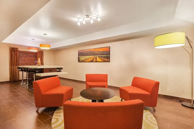 Photo 1 - Holiday Inn Express Hotel & Suites San Jose-Morgan Hill by IHG