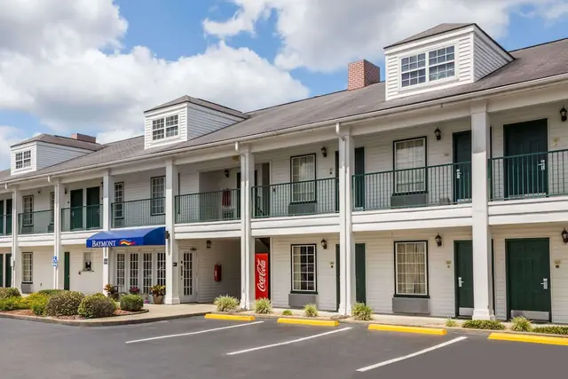 Photo 1 - Baymont by Wyndham Waycross