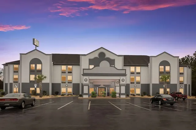 Photo 1 - Best Western Bradbury Inn & Suites