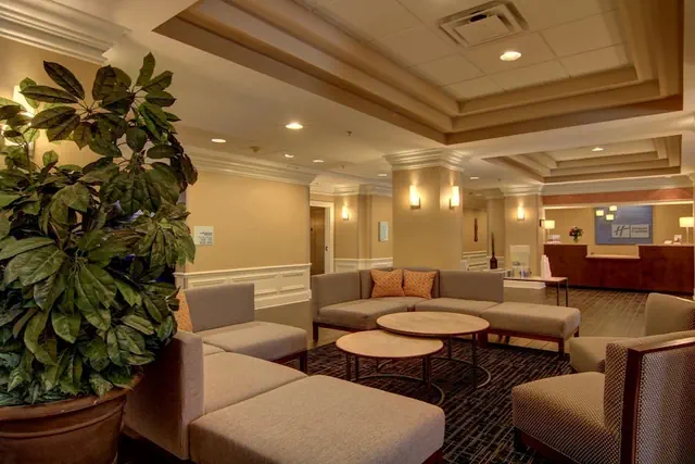 Photo 1 - Holiday Inn Express & Suites Alpharetta - Windward Parkway by IHG