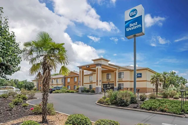 Photo 1 - Best Western Canton Inn