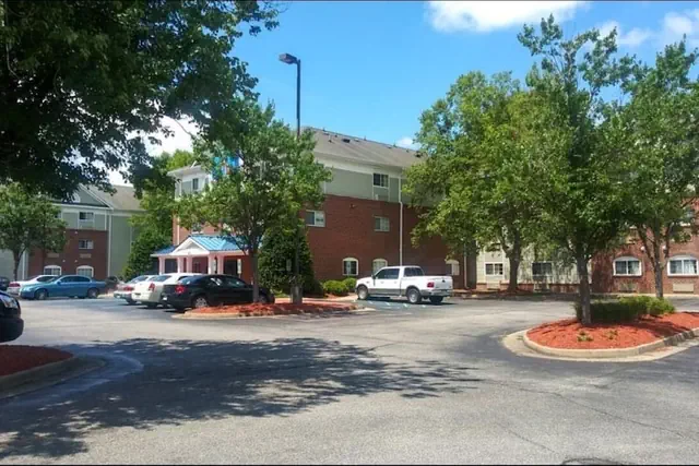 Photo 1 - Studio 6 Extended Stay - Hampton, VA - Langley AFB Area