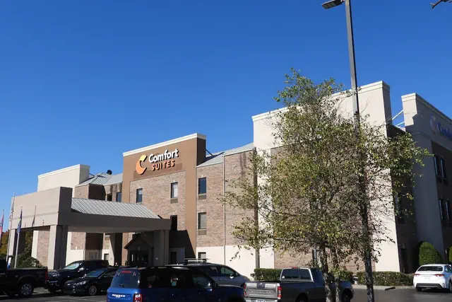 Photo 1 - Comfort Suites Crossville