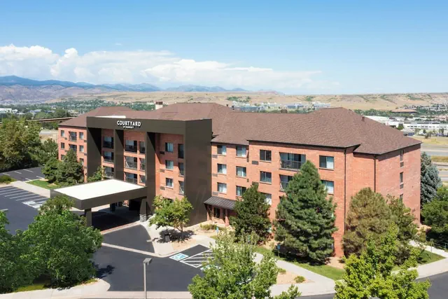 Photo 1 - Courtyard by Marriott Denver Golden/Red Rocks