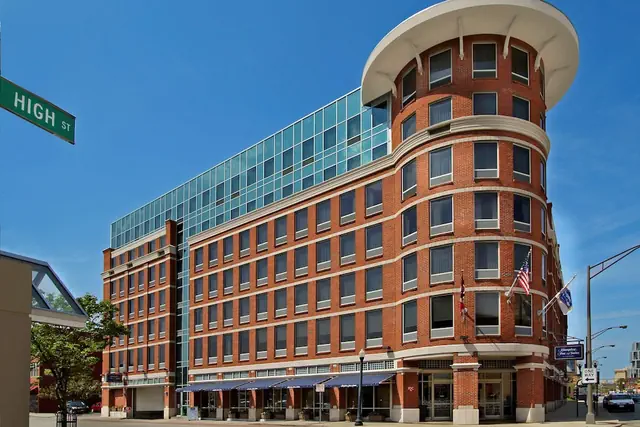 Photo 1 - Hampton Inn & Suites Columbus-Downtown