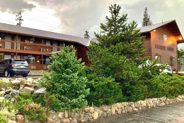 Photo 1 - Big Horn Lodge