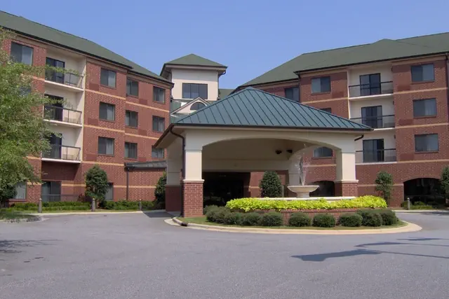 Photo 1 - Courtyard by Marriott Hickory