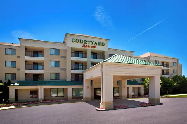Photo 1 - Courtyard by Marriott Philadelphia Plymouth Meeting