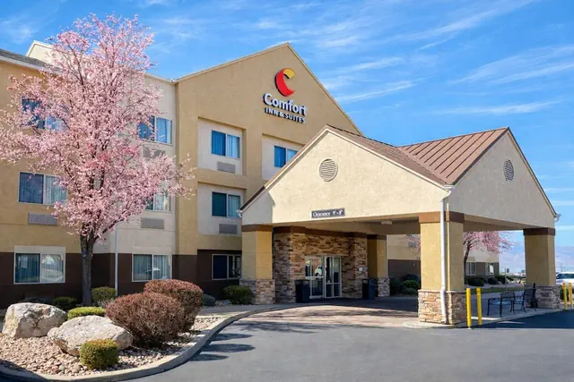 Photo 1 - Comfort Inn & Suites Orem - Provo