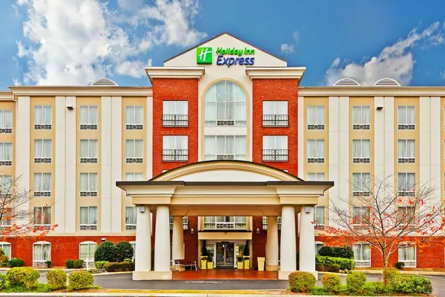Photo 1 - Holiday Inn Express Hotel & Suites Chattanooga-Lookout Mtn by IHG