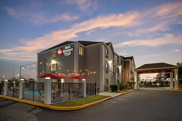 Photo 1 - Best Western Plus D'Iberville