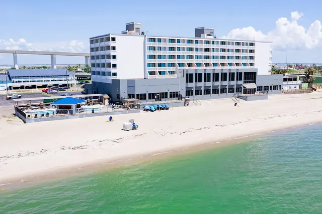 Photo 1 - DoubleTree by Hilton Corpus Christi Beachfront