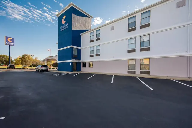 Photo 1 - Comfort Inn & Suites Cincinnati Eastgate