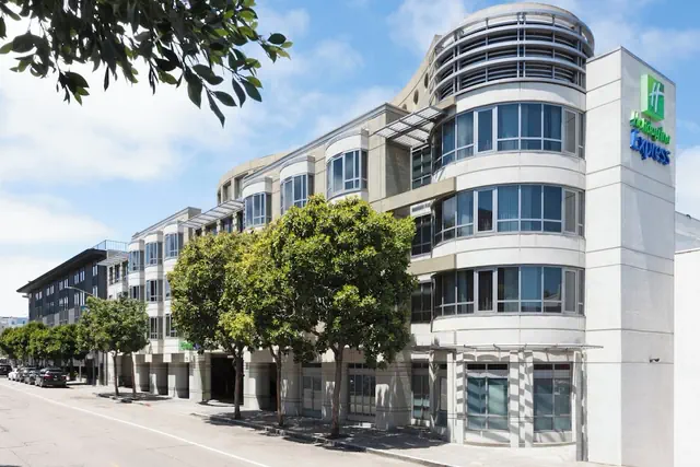 Photo 1 - Holiday Inn Express and Suites Fisherman's Wharf by IHG