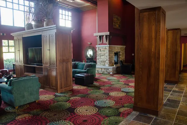 Photo 1 - Holiday Inn Pewaukee - Milwaukee West by IHG