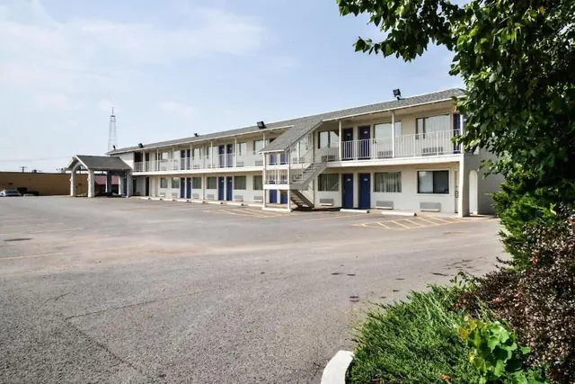 Photo 1 - Motel 6 Saint Joseph, MO