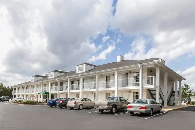 Photo 1 - Quality Inn Jesup