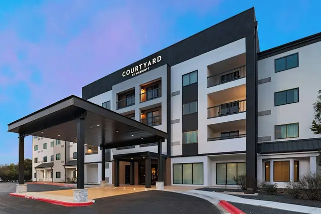 Photo 1 - Courtyard by Marriott Austin The Domain Area