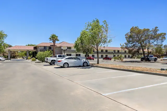 Photo 1 - HomeTowne Studios by Red Roof Ridgecrest
