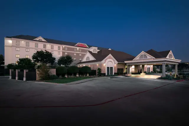 Photo 1 - Hilton Garden Inn Las Colinas