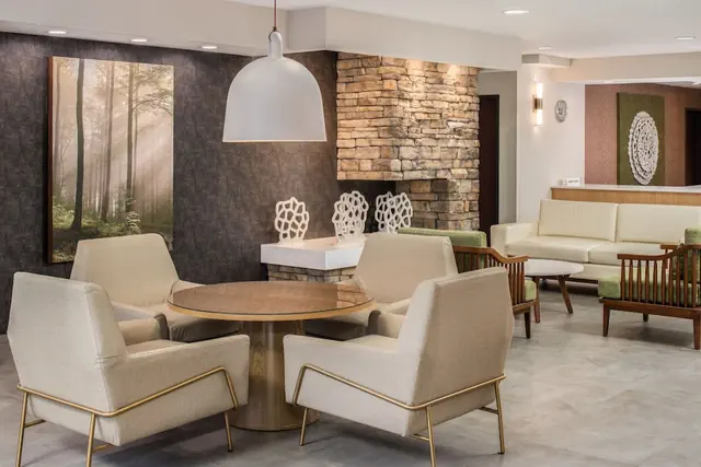 Photo 1 - Fairfield Inn & Suites by Marriott Portland Airport