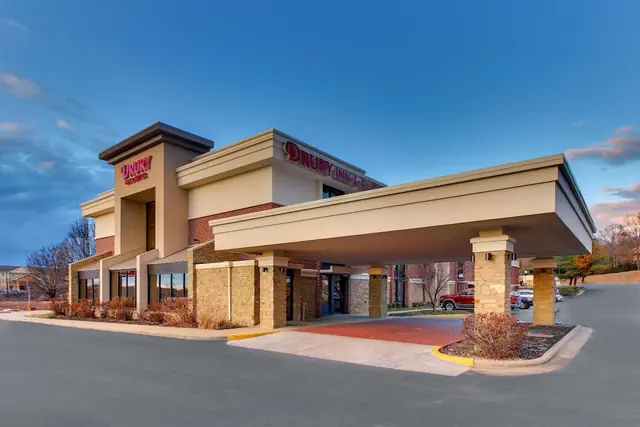 Photo 1 - Drury Inn & Suites Poplar Bluff
