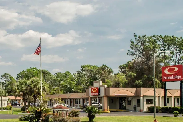 Photo 1 - Econo Lodge Crystal River