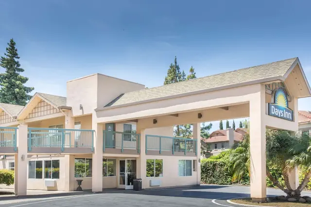 Photo 1 - Days Inn by Wyndham Redwood City