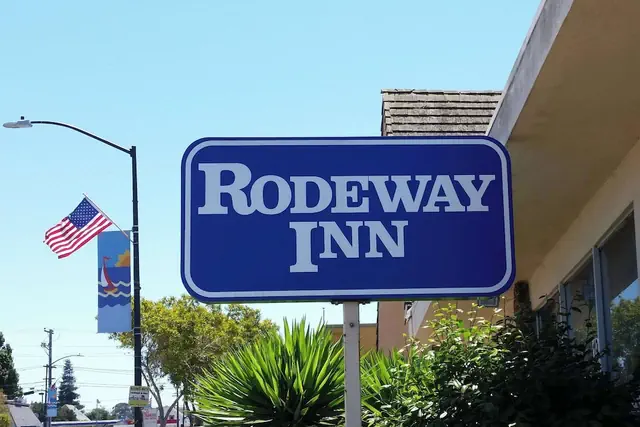 Photo 1 - Rodeway Inn Alameda-Oakland